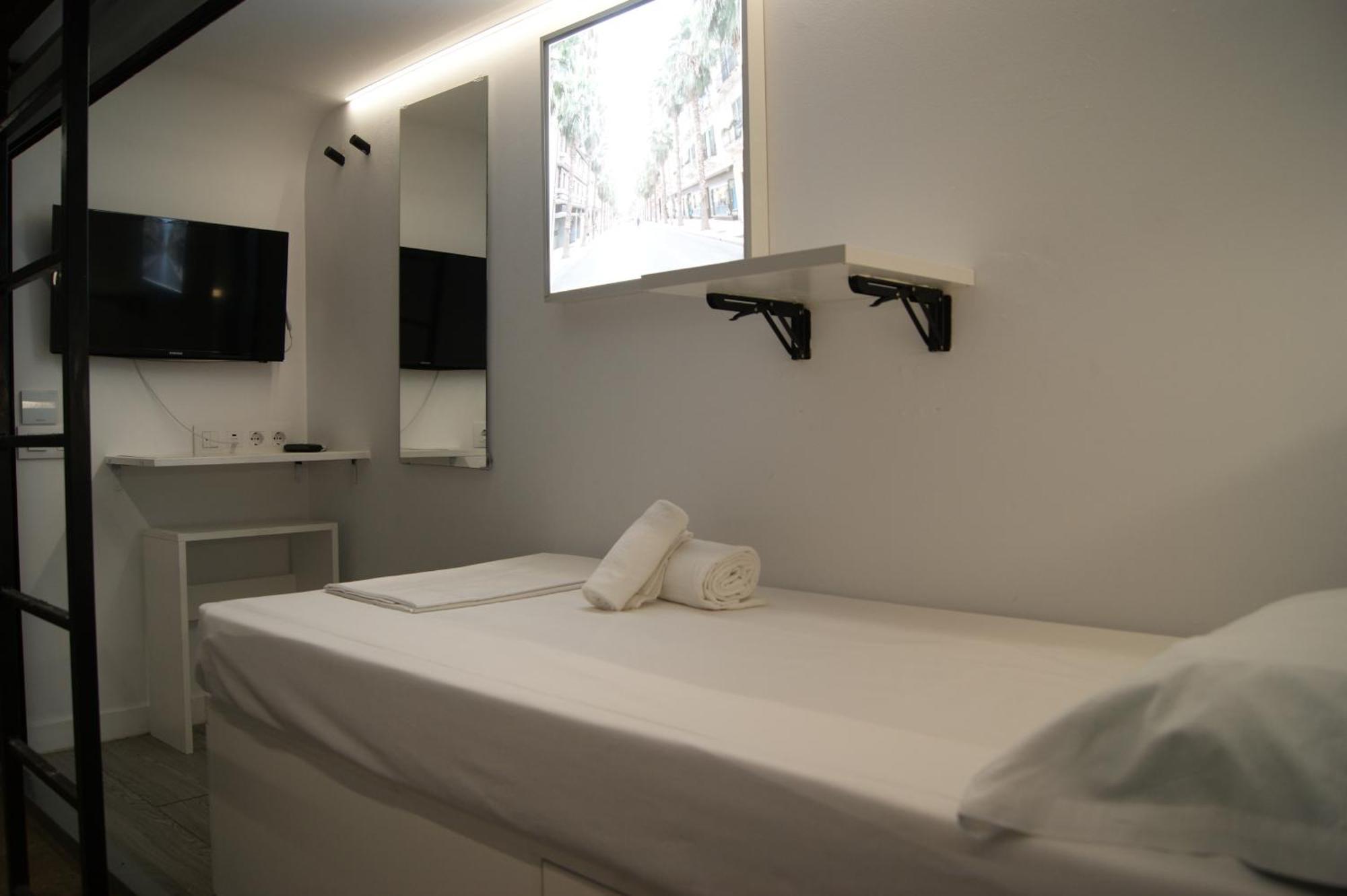M Pods Malaga Hotel Exterior photo